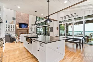 8250 Peninsula Ln, Sherrills Ford, NC 28673 - Photo 10