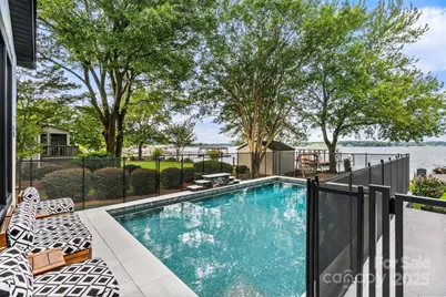 8250 Peninsula Lane, Sherrills Ford, NC 28673 - Photo 30