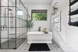 8250 Peninsula Ln, Sherrills Ford, NC 28673 - Photo 14