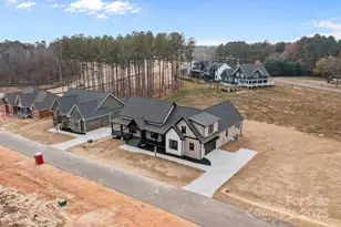 110 Taylors Gdn Wy, Statesville, NC 28625 - Photo 6