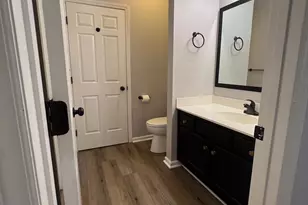 3218 Selwyn Farms Ln, Charlotte, NC 28209 - Photo 10