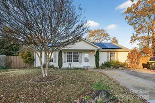 768 Cannonsburg Dr, Duncan, SC 29334 - Photo 1