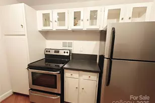 1323 Queens Rd, Charlotte, NC 28207 - Photo 6