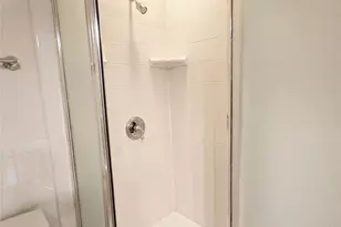 1323 Queens Rd, Charlotte, NC 28207 - Photo 20