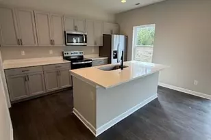 8040 Joy Xing Ln, Charlotte, NC 28214 - Photo 4