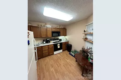 247 5th Avenue NE #8, Hickory, NC 28601 - Photo 8