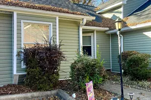 247 5th Ave NE, Hickory, NC 28601 - Photo 2