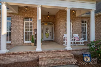 2616 Nicklaus Court NE, Conover, NC 28613 - Photo 4