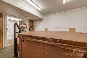 350 Old Sunset Hill Rd, Hendersonville, NC 28792 - Photo 30