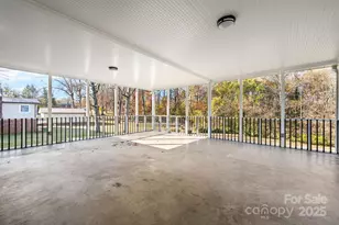 313 17th St NW, Hickory, NC 28601 - Photo 16