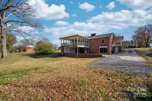 313 17th St NW, Hickory, NC 28601 - Photo 40