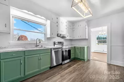 313 17th Street NW, Hickory, NC 28601 - Photo 10