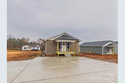 152 Duke Street, Granite Falls, NC 28613 - Photo 2