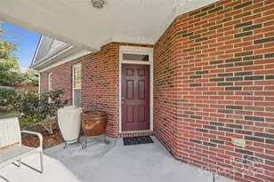 10100 Dominion Village Dr, Charlotte, NC 28269 - Photo 4