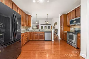 10100 Dominion Village Dr, Charlotte, NC 28269 - Photo 14