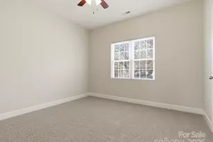 3211 Oakdale Rd, Charlotte, NC 28216 - Photo 36