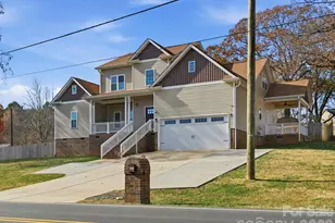 3211 Oakdale Rd, Charlotte, NC 28216 - Photo 1