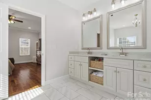 3211 Oakdale Rd, Charlotte, NC 28216 - Photo 4