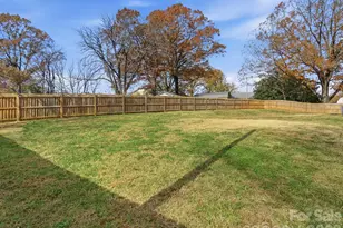 3211 Oakdale Rd, Charlotte, NC 28216 - Photo 40