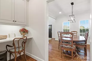 3211 Oakdale Rd, Charlotte, NC 28216 - Photo 6