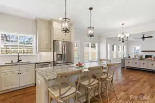 3211 Oakdale Rd, Charlotte, NC 28216 - Photo 12