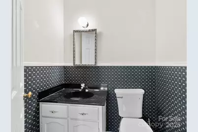 110 Yardley Court, Hendersonville, NC 28739 - Photo 16