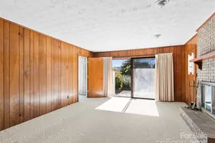 110 Yardley Ct, Hendersonville, NC 28739 - Photo 10