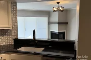 2520 Stradbrook Dr, Charlotte, NC 28210 - Photo 8