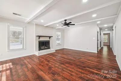 9401 Elvis Drive, Charlotte, NC 28215 - Photo 10