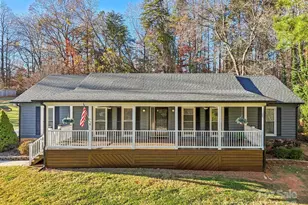 9401 Elvis Dr, Charlotte, NC 28215 - Photo 2