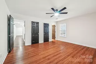 9401 Elvis Dr, Charlotte, NC 28215 - Photo 24