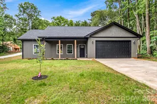 2328 Summerlin St, Winston Salem, NC 27103 - Photo 1