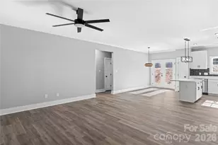 2328 Summerlin St, Winston Salem, NC 27103 - Photo 4