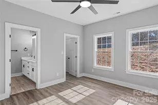 2328 Summerlin St, Winston Salem, NC 27103 - Photo 16