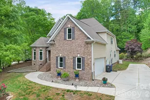 169 Winding Creek Dr, Troutman, NC 28166 - Photo 2
