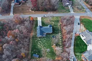 2124 Layton Ln, Newton, NC 28658 - Photo 6