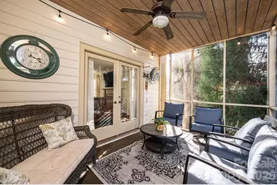 560 20th Avenue Court NW, Hickory, NC 28601 - Photo 16