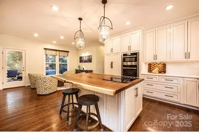 560 20th Avenue Court NW, Hickory, NC 28601 - Photo 14