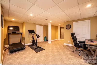 560 20th Avenue Court NW, Hickory, NC 28601 - Photo 36