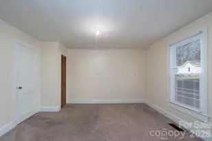 950 Ashby St, Kannapolis, NC 28081 - Photo 14