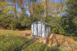 6621 Starcrest Dr, Charlotte, NC 28210 - Photo 18