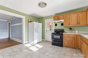 411 Walker St, Columbus, NC 28722 - Photo 16