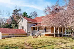 411 Walker St, Columbus, NC 28722 - Photo 4