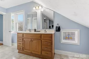 411 Walker St, Columbus, NC 28722 - Photo 24