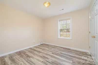 8814 Oldenburg Drive, Mount Pleasant, NC 28124 - Photo 8