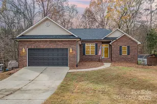 8814 Oldenburg Dr, Mount Pleasant, NC 28124 - Photo 1