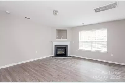 415 Ferrell Avenue, Charlotte, NC 28216 - Photo 2