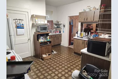 515 3rd Avenue, Hendersonville, NC 28739 - Photo 6