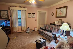 515 3rd Ave, Hendersonville, NC 28739 - Photo 10