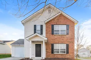 5728 Fairchase Ave, Charlotte, NC 28269 - Photo 2